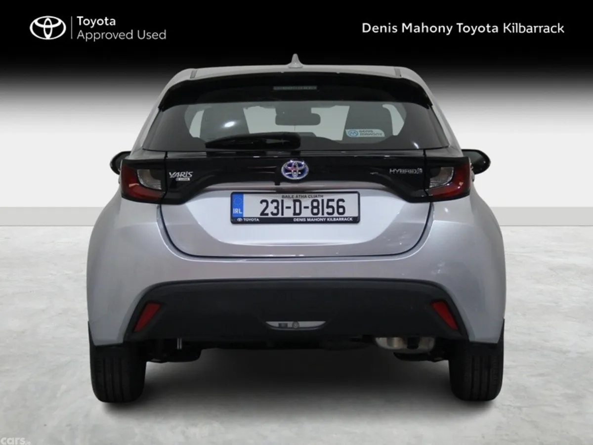 Toyota Yaris Hatchback, Petrol Hybrid, 2023, Silver