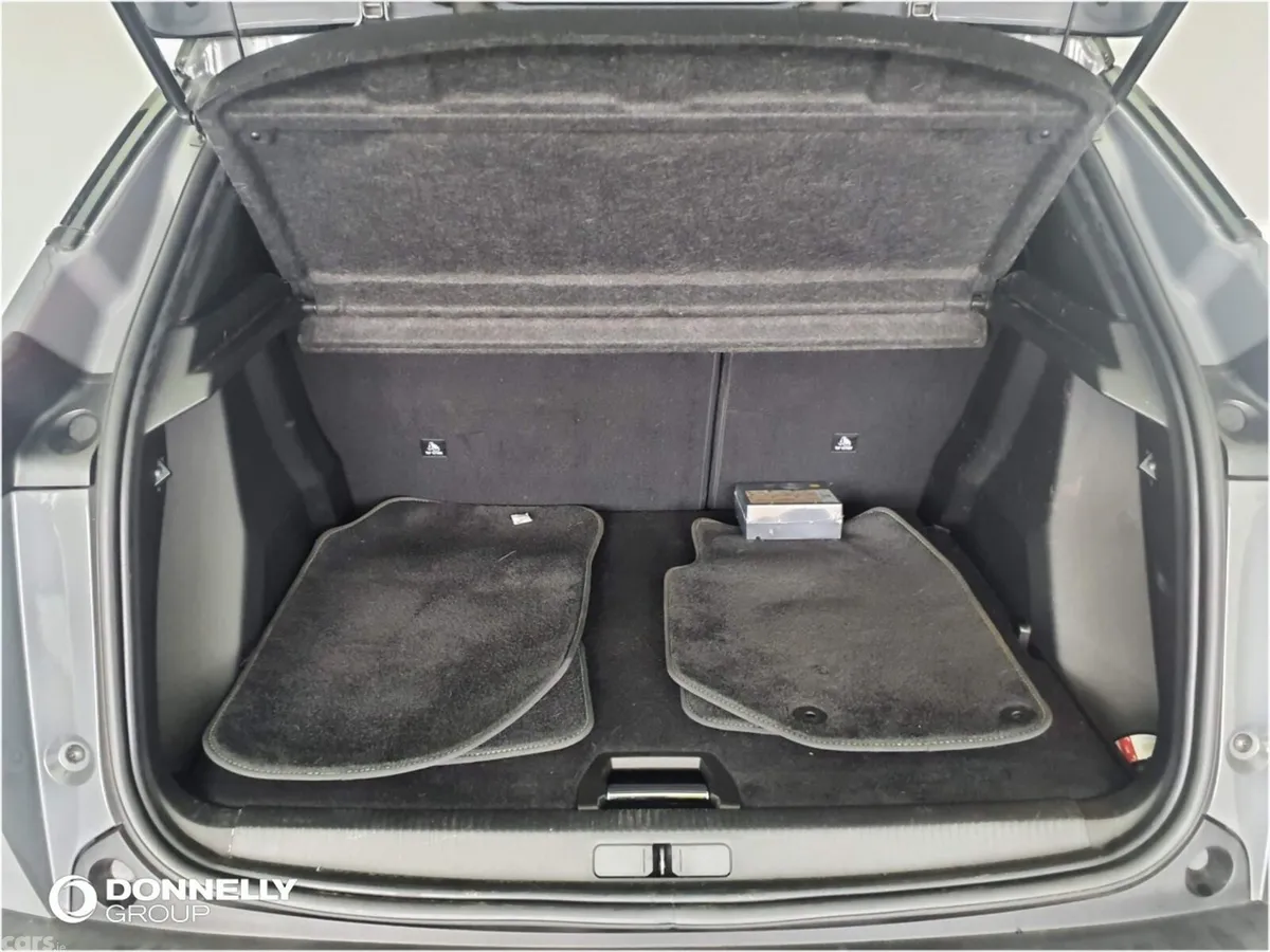 Peugeot 2008 Estate, Petrol, 2023, Grey