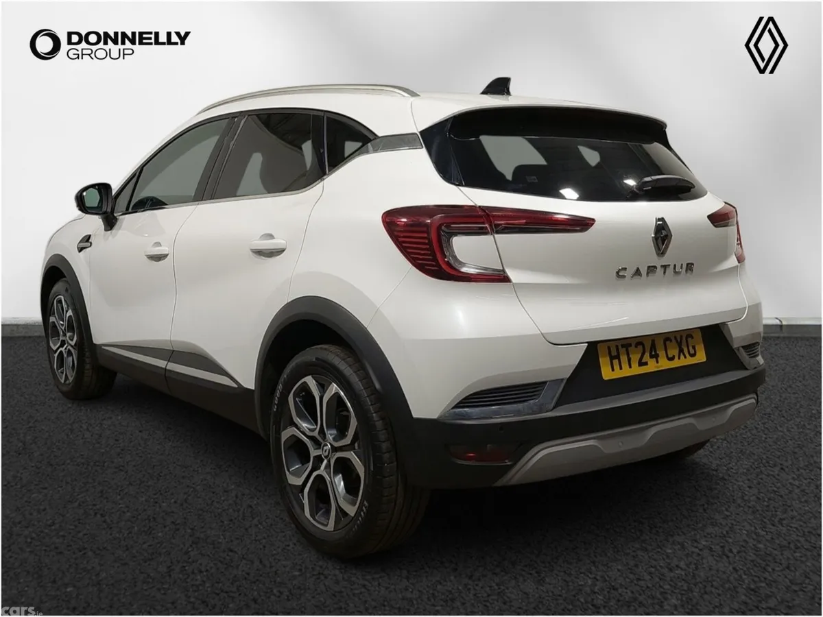 Renault Captur Hatchback, Petrol, 2024, White