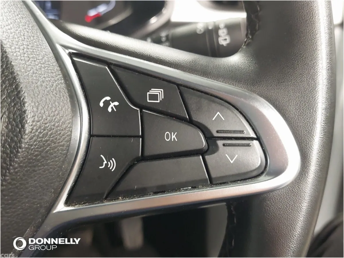 Renault Captur Hatchback, Petrol, 2024, White
