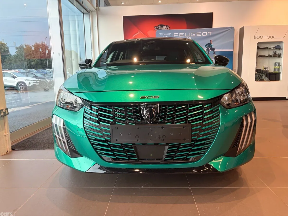 Peugeot 208 Hatchback, Petrol, 2026, 