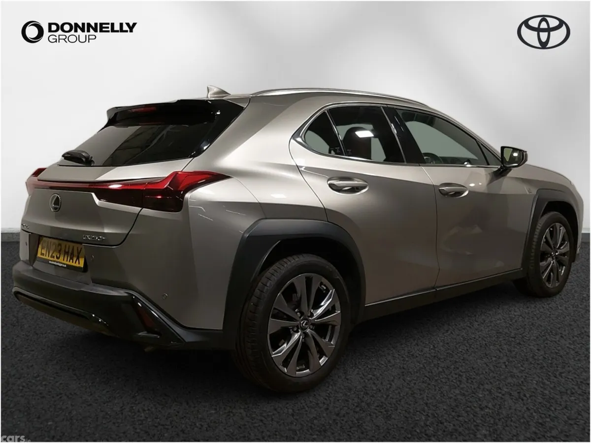 Lexus UX Hatchback, 2023, Silver