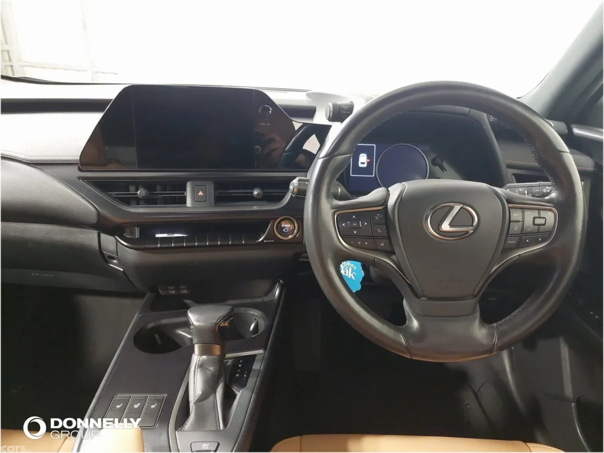 Lexus UX Hatchback, 2023, Silver