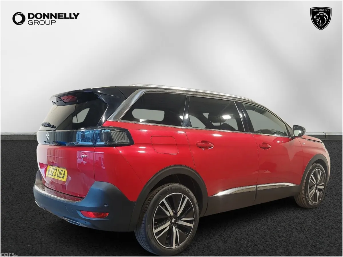 Peugeot 5008 Estate, Petrol, 2023, Red
