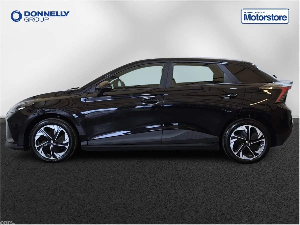 MG MG4 Hatchback, Electric, 2023, Black