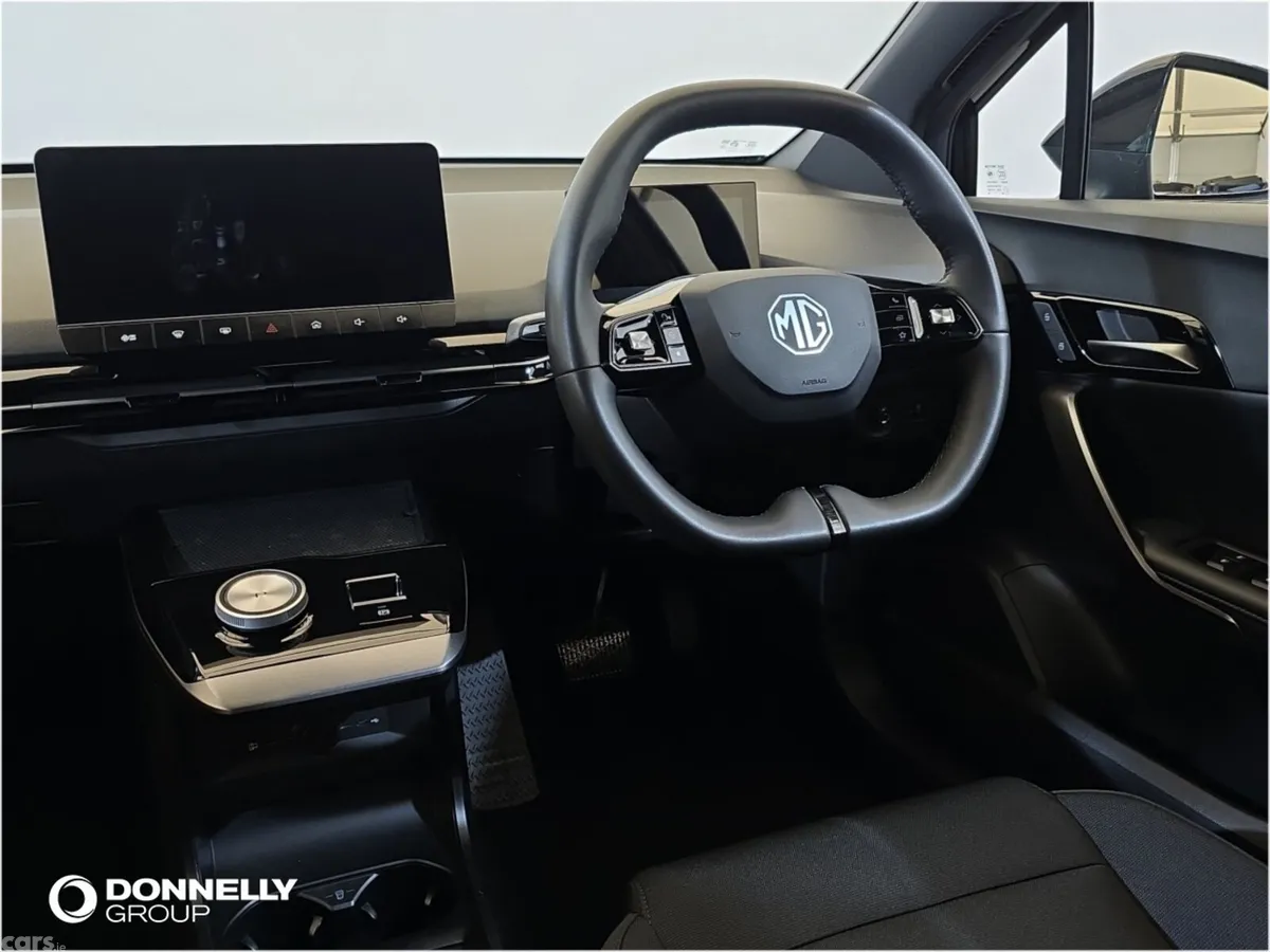 MG MG4 Hatchback, Electric, 2023, Black