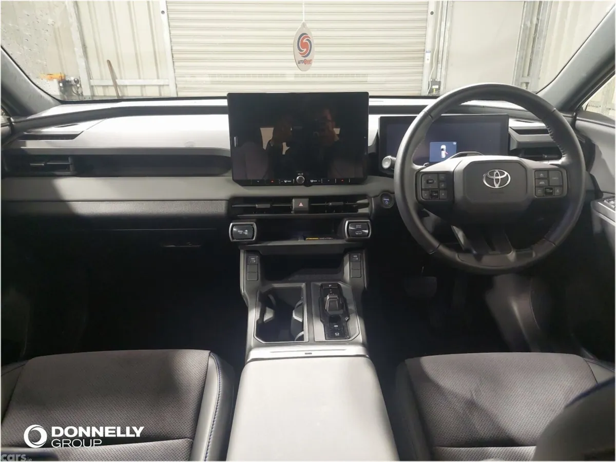 Toyota RAV4 SUV, Petrol Hybrid, 2026, Green
