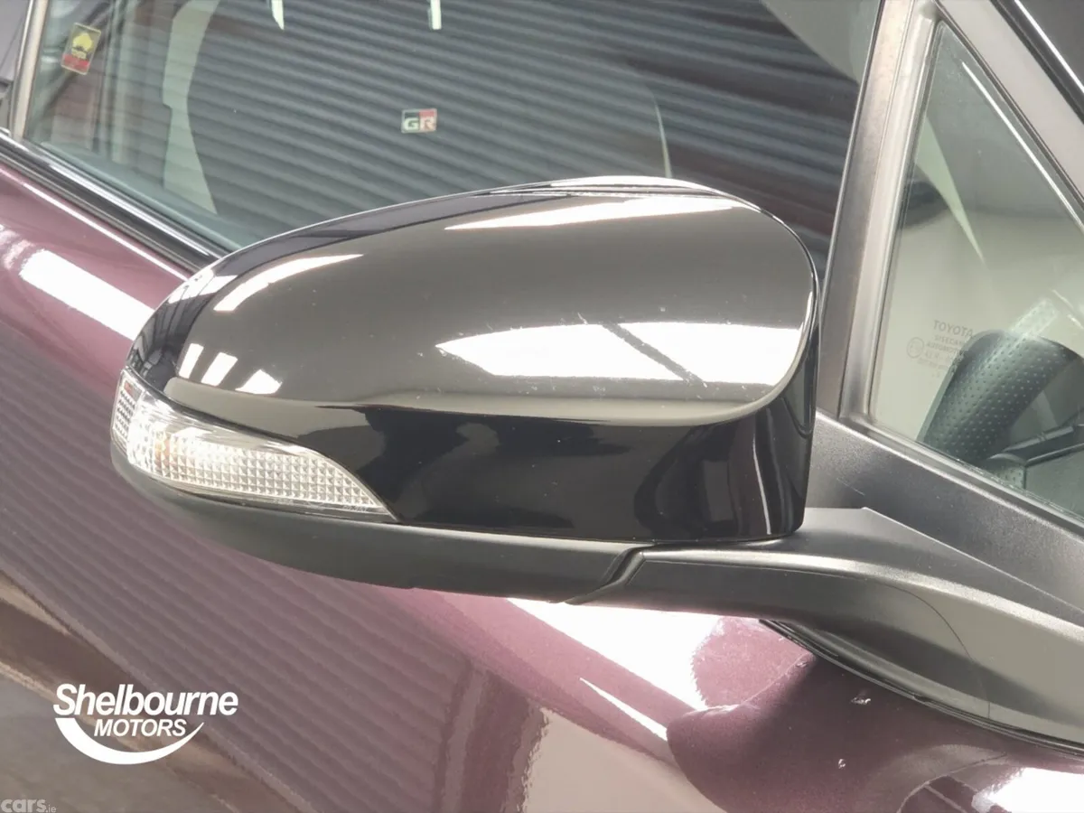 Toyota C-HR Hatchback, Petrol Hybrid, 2023, Purple