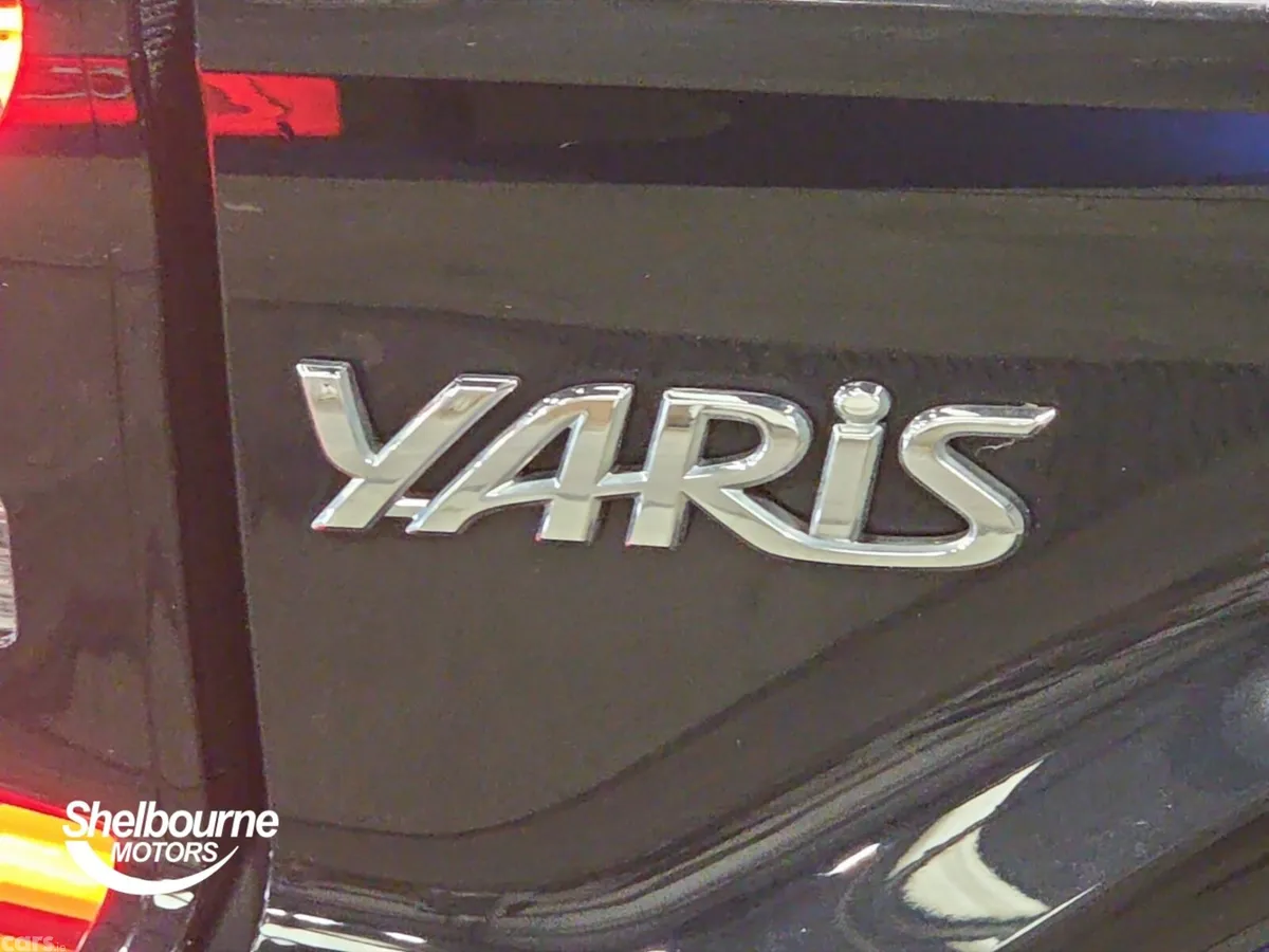 Toyota Yaris Hatchback, Petrol Hybrid, 2023, Blue