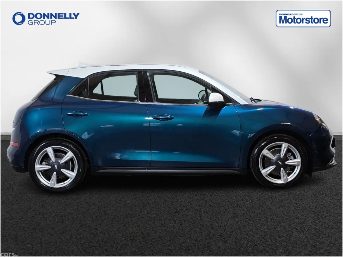 Other Other Hatchback, Electric, 2022, Green