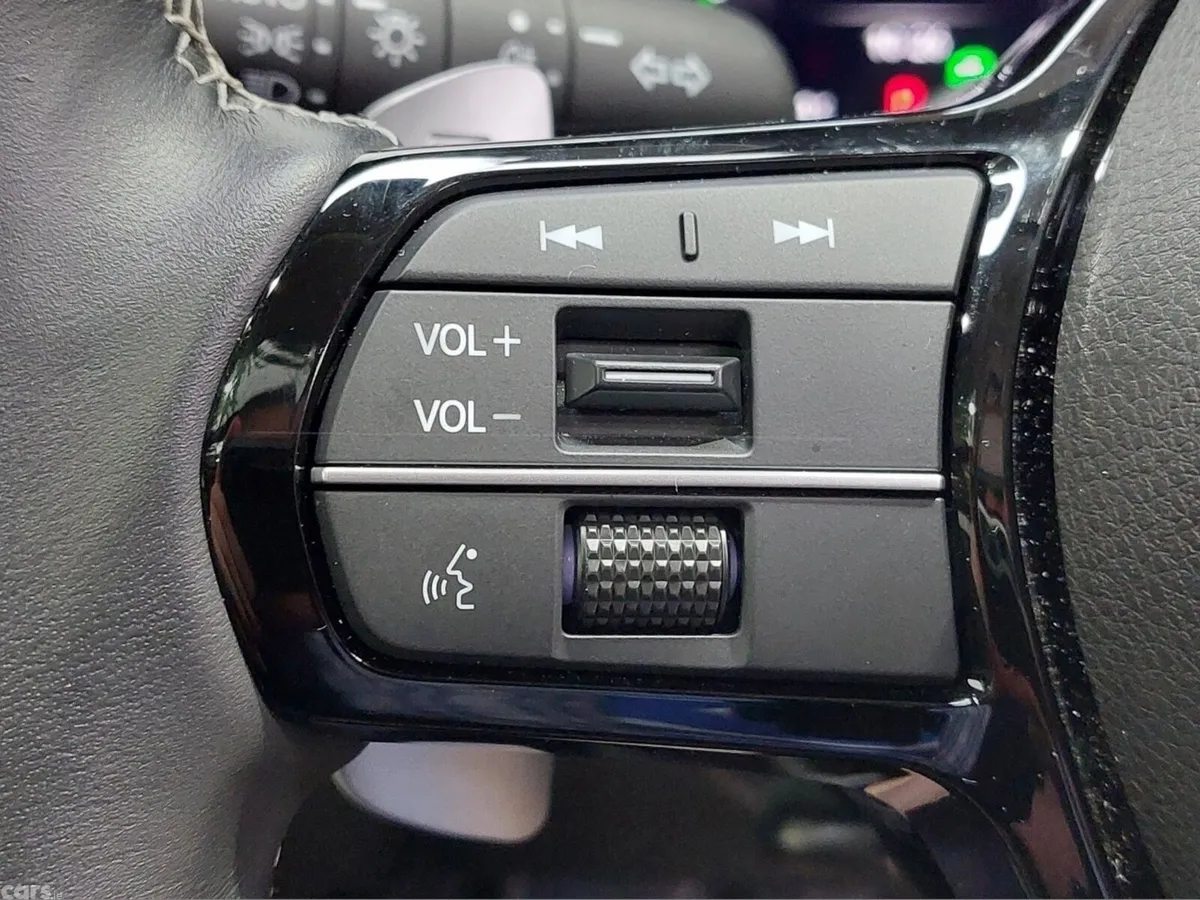 Honda ZR-V Estate, Petrol Hybrid, 2023, White