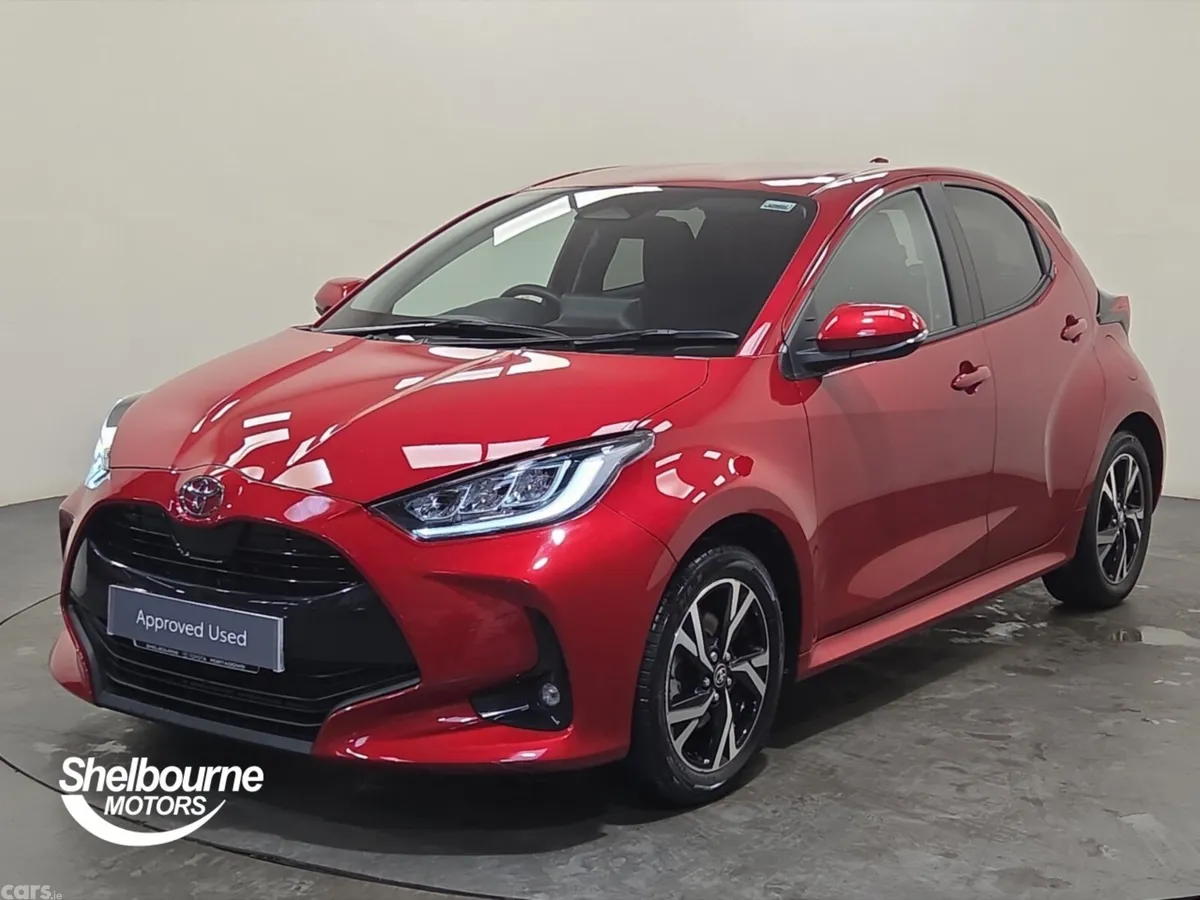 Toyota Yaris Hatchback, Petrol Hybrid, 2025, Red