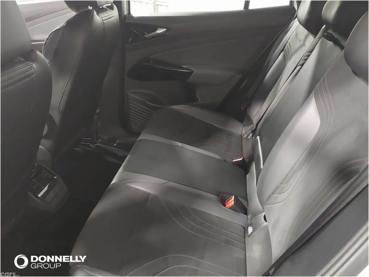 Volkswagen ID.4 Estate, Electric, 2022, White