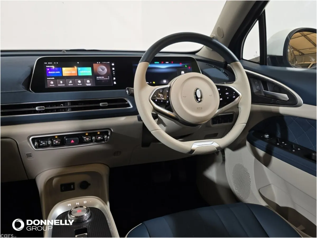 Other Other Hatchback, Electric, 2022, Green
