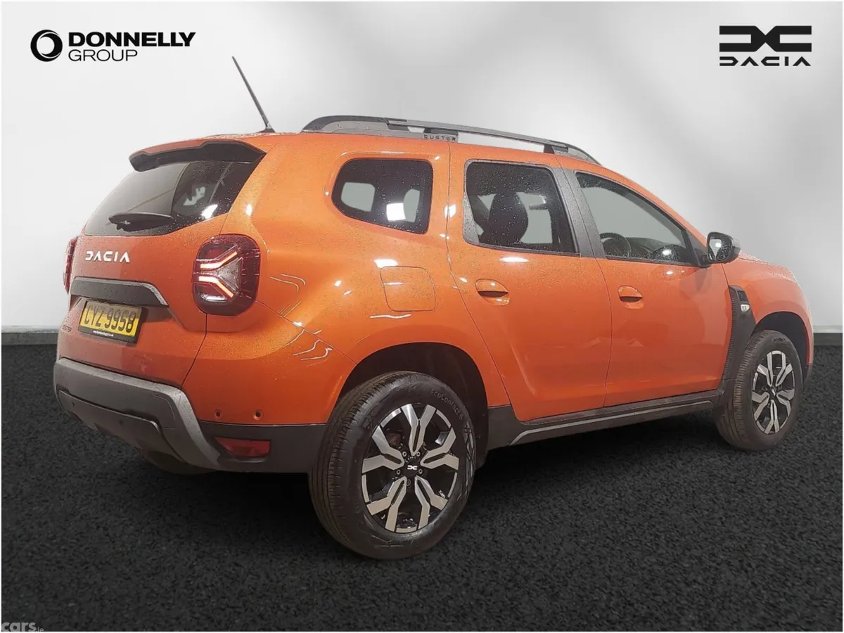 Dacia Duster Estate, Petrol, 2024, Orange