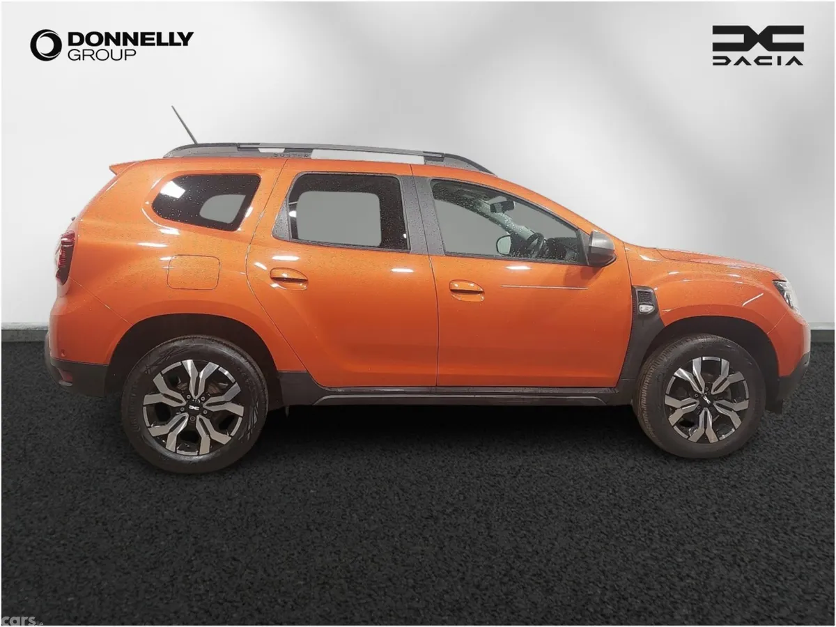 Dacia Duster Estate, Petrol, 2024, Orange