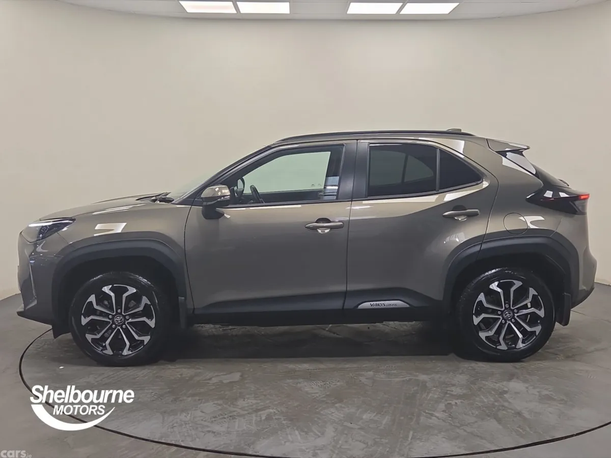 Toyota Yaris Cross Estate, Petrol Hybrid, 2024, Bronze
