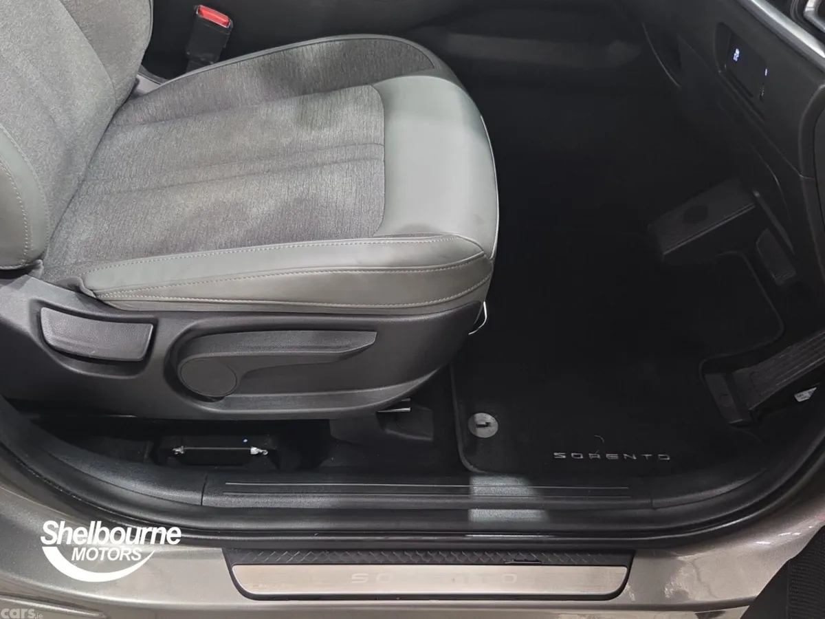 Kia Sorento SUV, Diesel, 2025, Grey