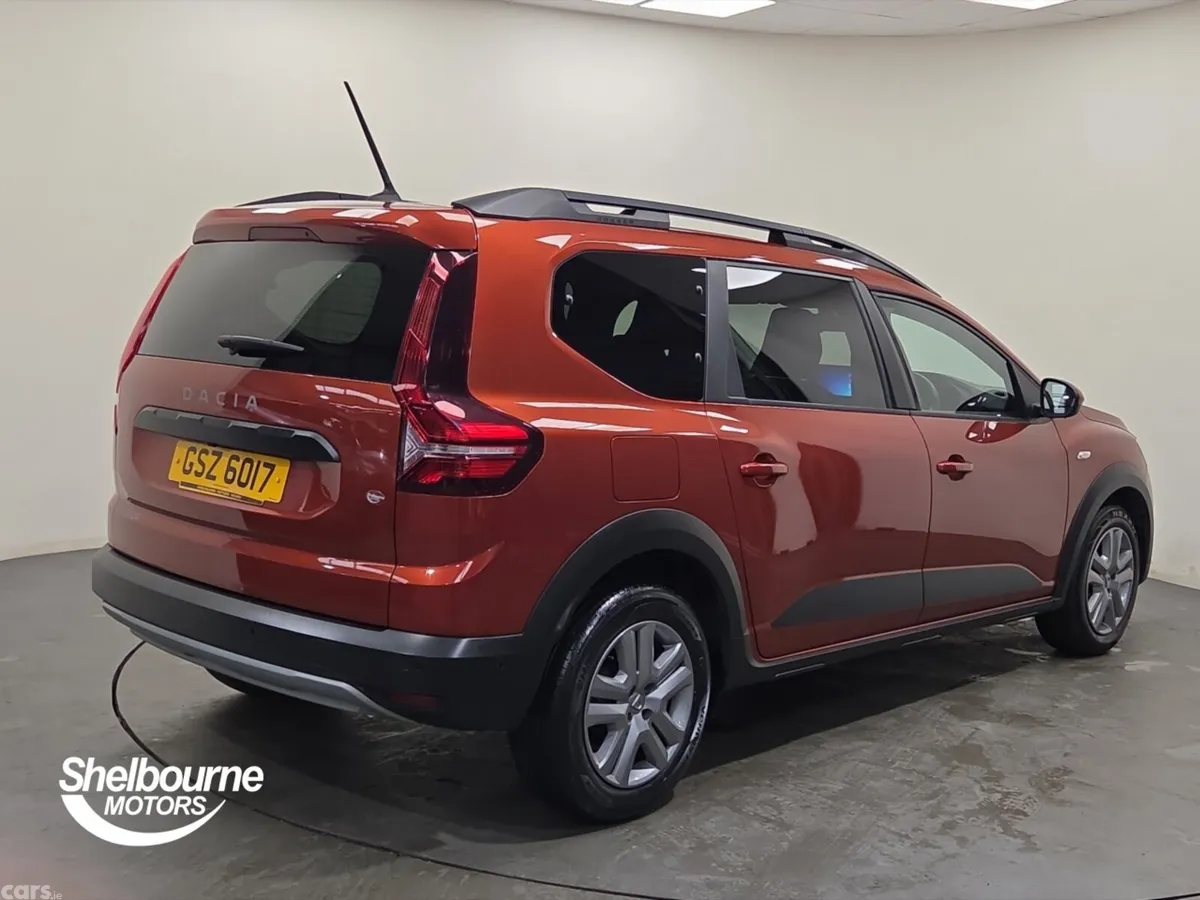 Dacia Jogger MPV, Petrol, 2022, Brown