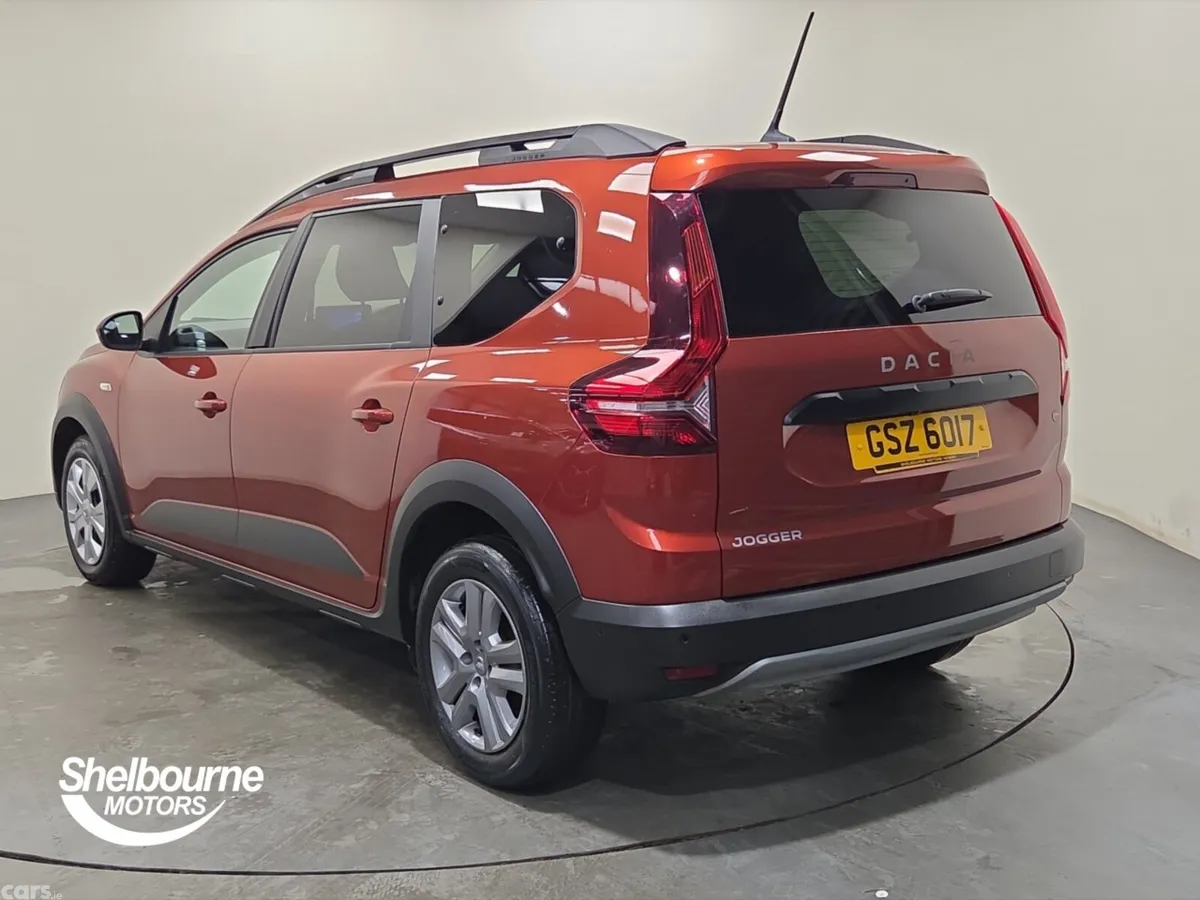 Dacia Jogger MPV, Petrol, 2022, Brown