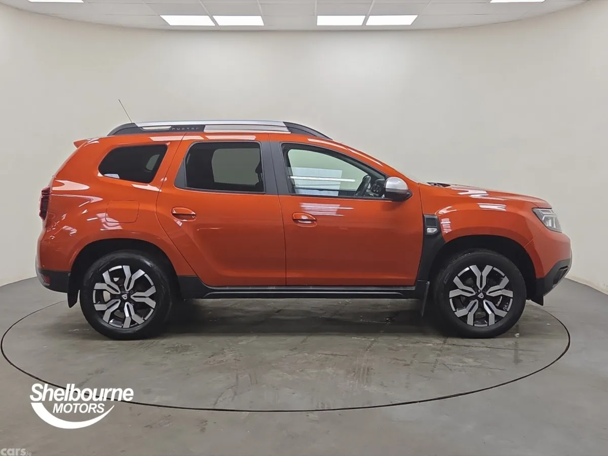 Dacia Duster Estate, Petrol Gas, 2022, Orange