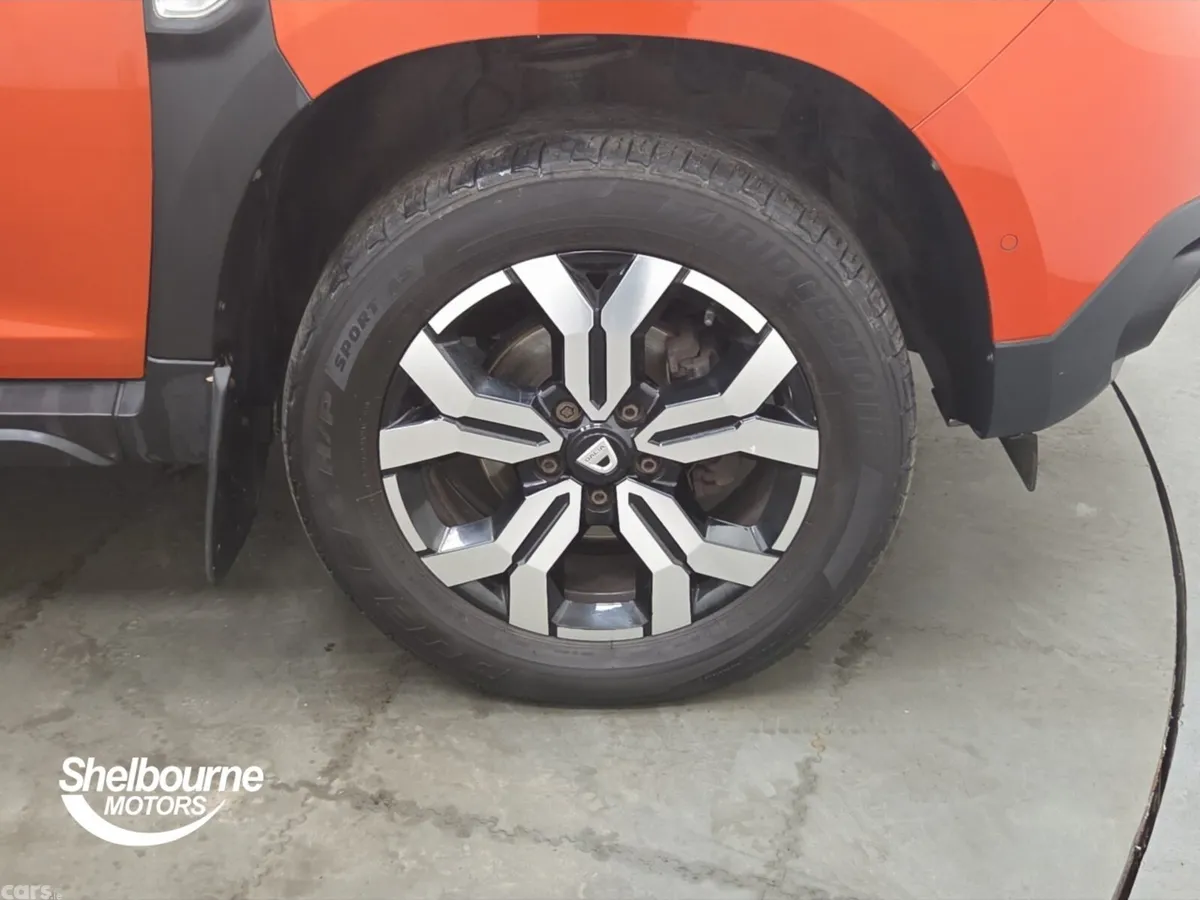 Dacia Duster Estate, Petrol Gas, 2022, Orange