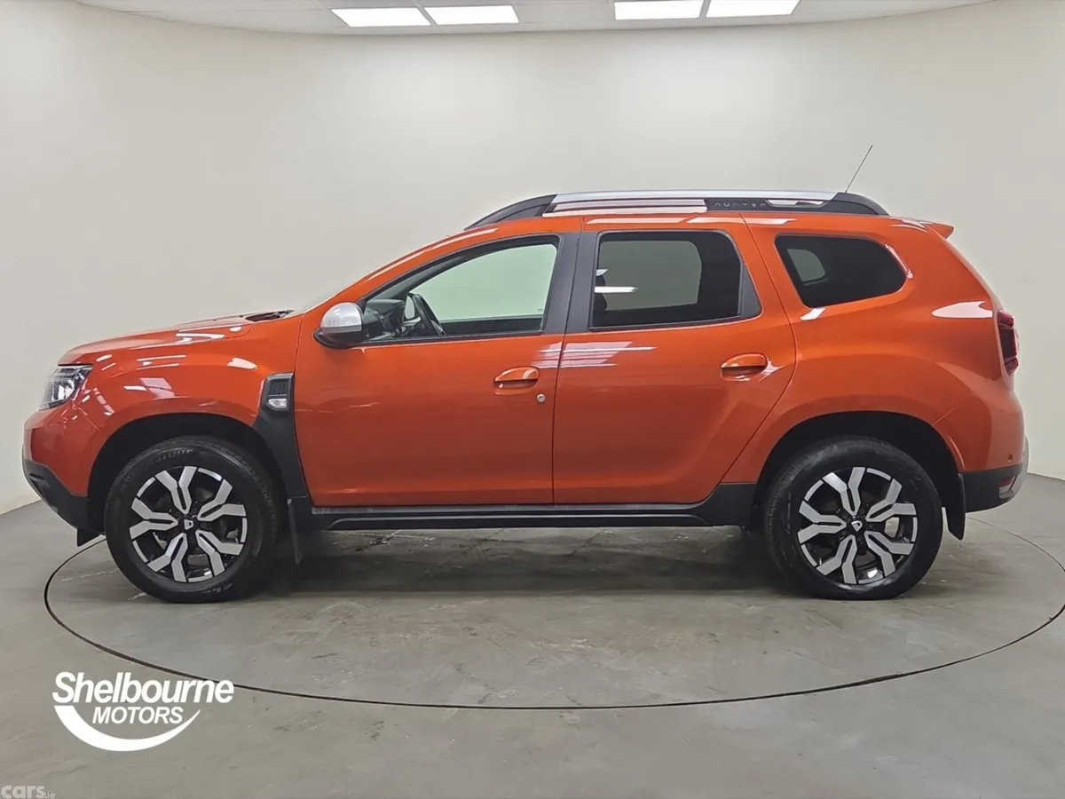 Dacia Duster Estate, Petrol Gas, 2022, Orange
