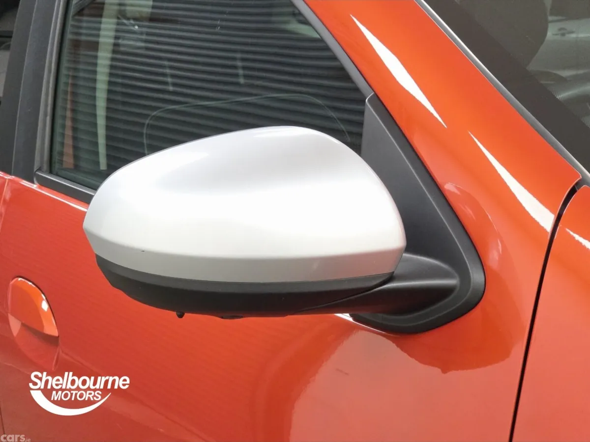 Dacia Duster Estate, Petrol Gas, 2022, Orange