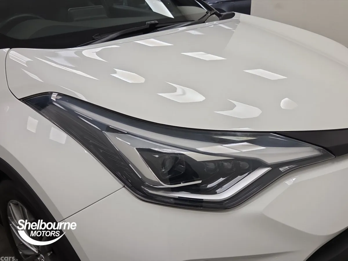 Toyota C-HR Hatchback, Petrol Hybrid, 2022, White