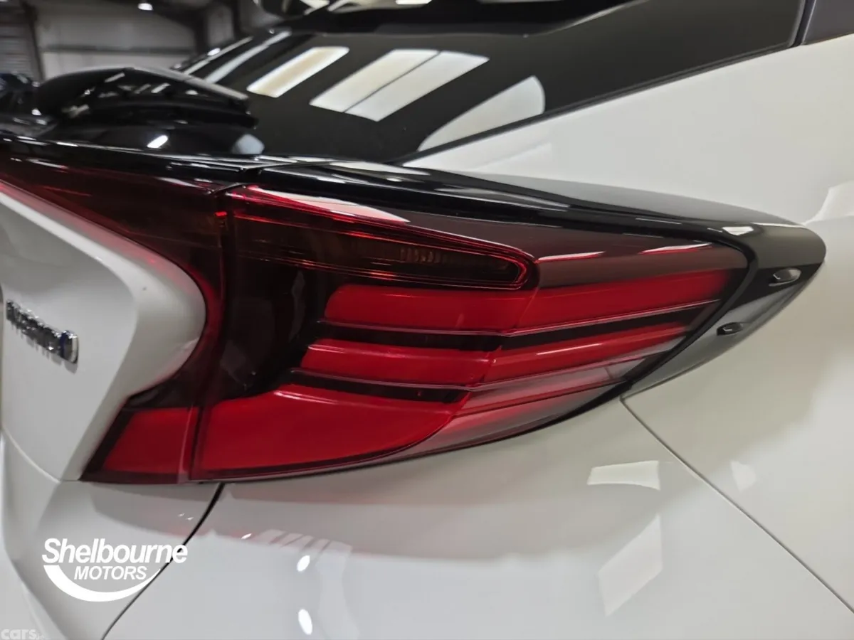 Toyota C-HR Hatchback, Petrol Hybrid, 2022, White