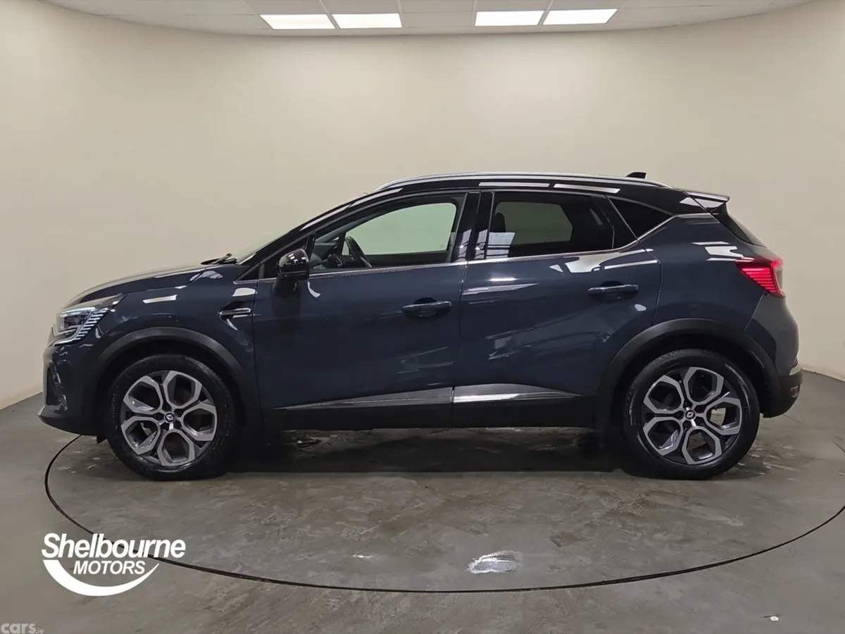 Renault Captur Hatchback, Petrol Hybrid, 2023, Blue