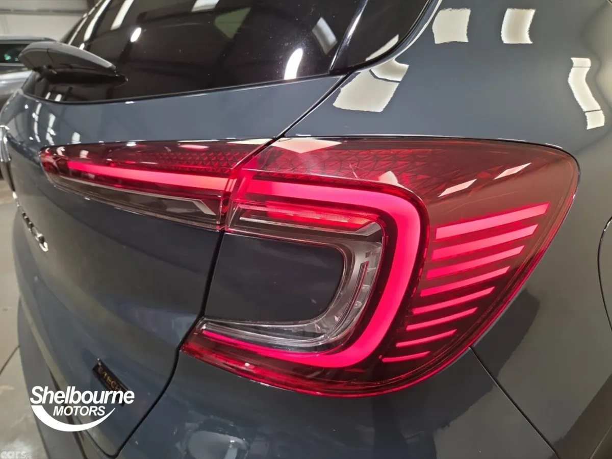 Renault Captur Hatchback, Petrol Hybrid, 2023, Blue