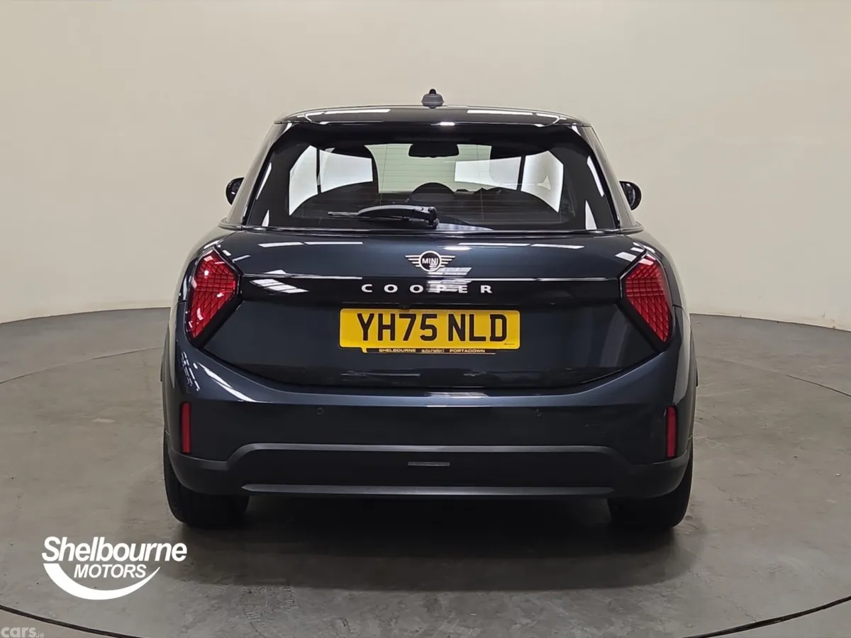 Mini Cooper Hatchback, Petrol, 2025, Grey