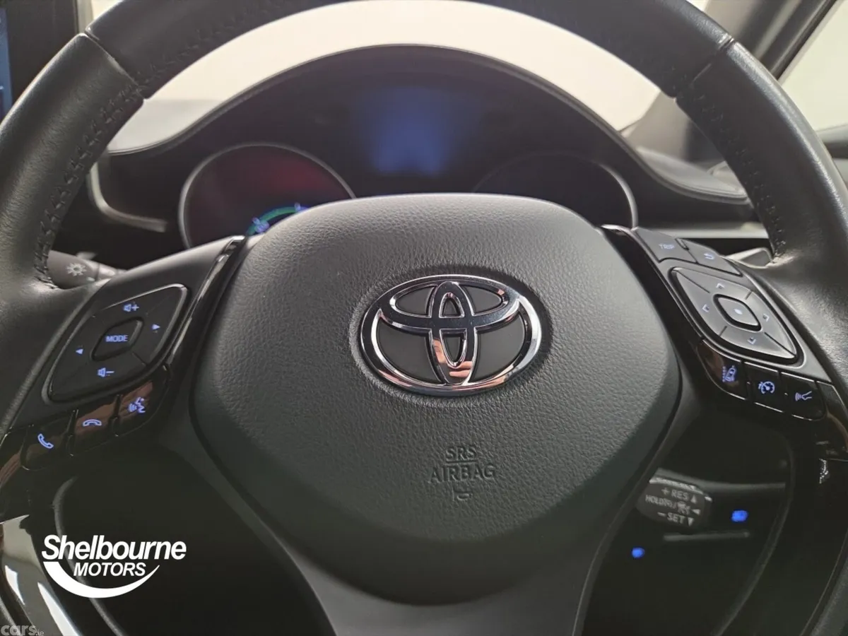 Toyota C-HR Hatchback, Petrol Hybrid, 2022, Red