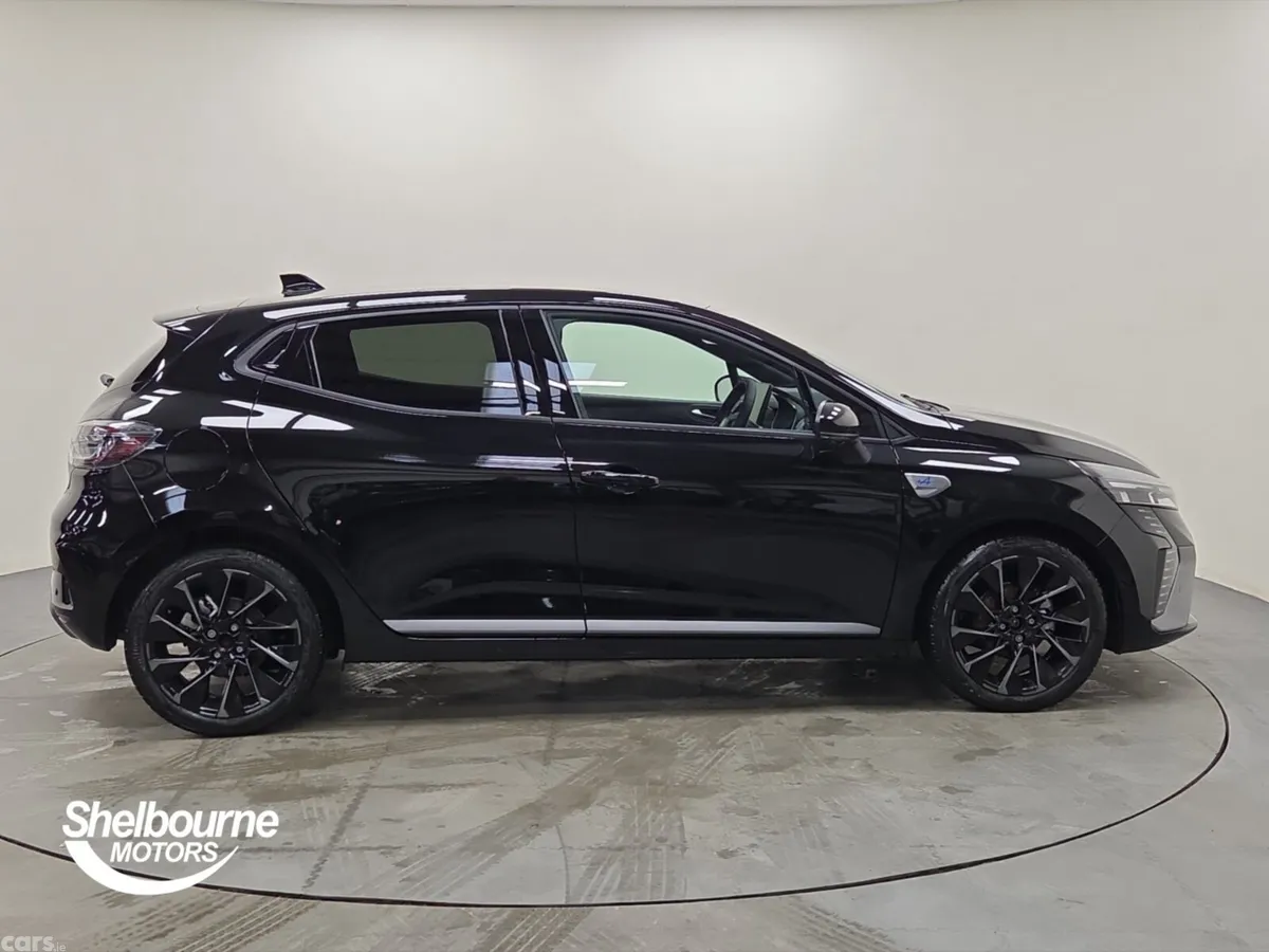 Renault Clio Hatchback, Petrol, 2025, Black