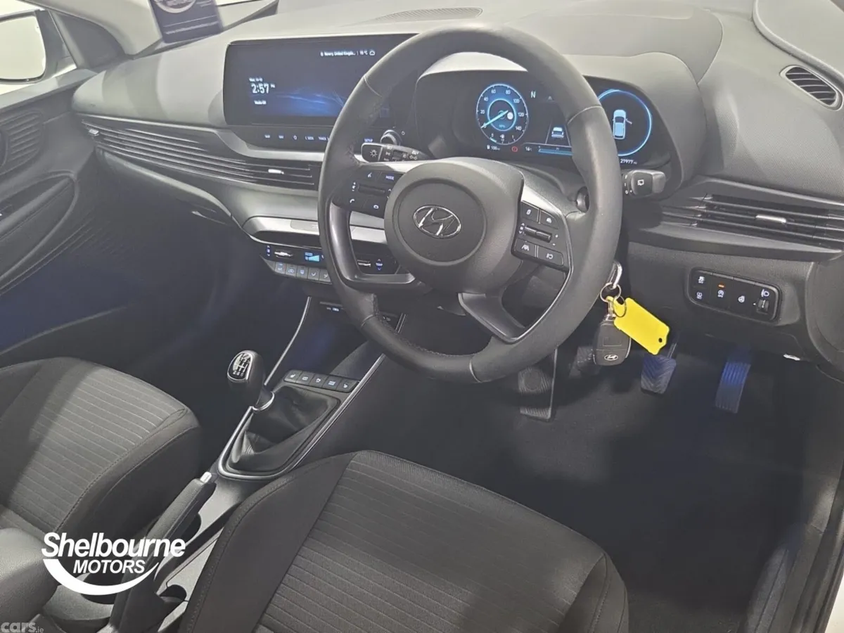 Hyundai i20 Hatchback, Petrol, 2023, White