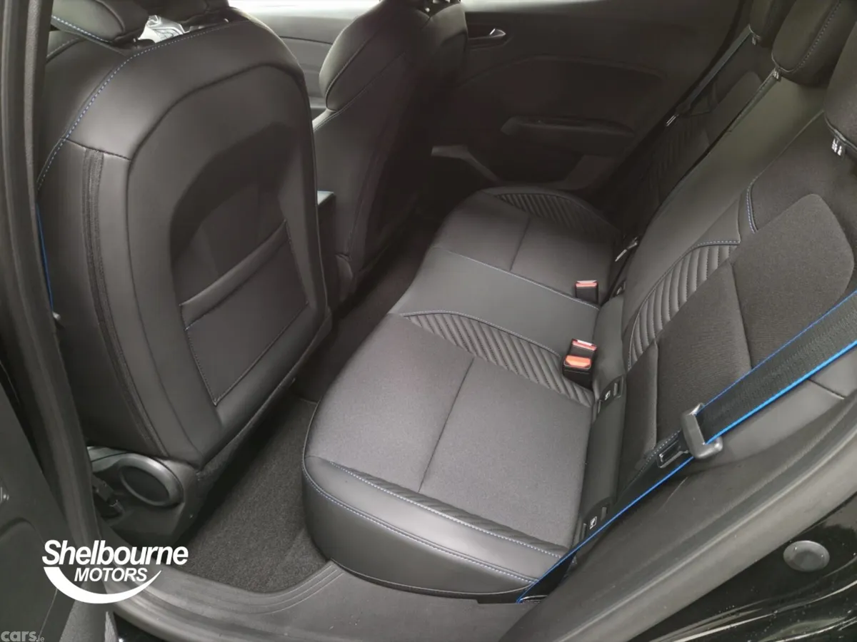 Renault Clio Hatchback, Petrol, 2025, Black