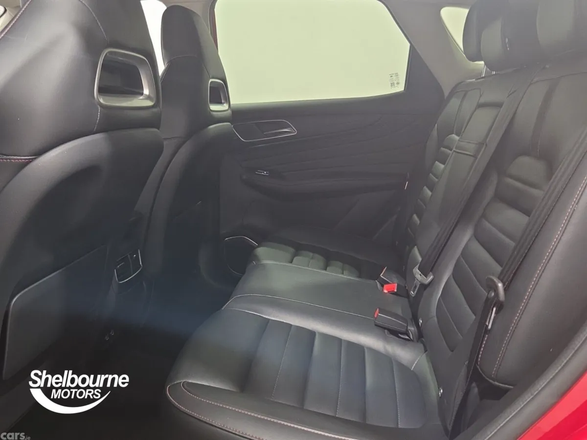 MG HS Hatchback, Petrol, 2023, Red