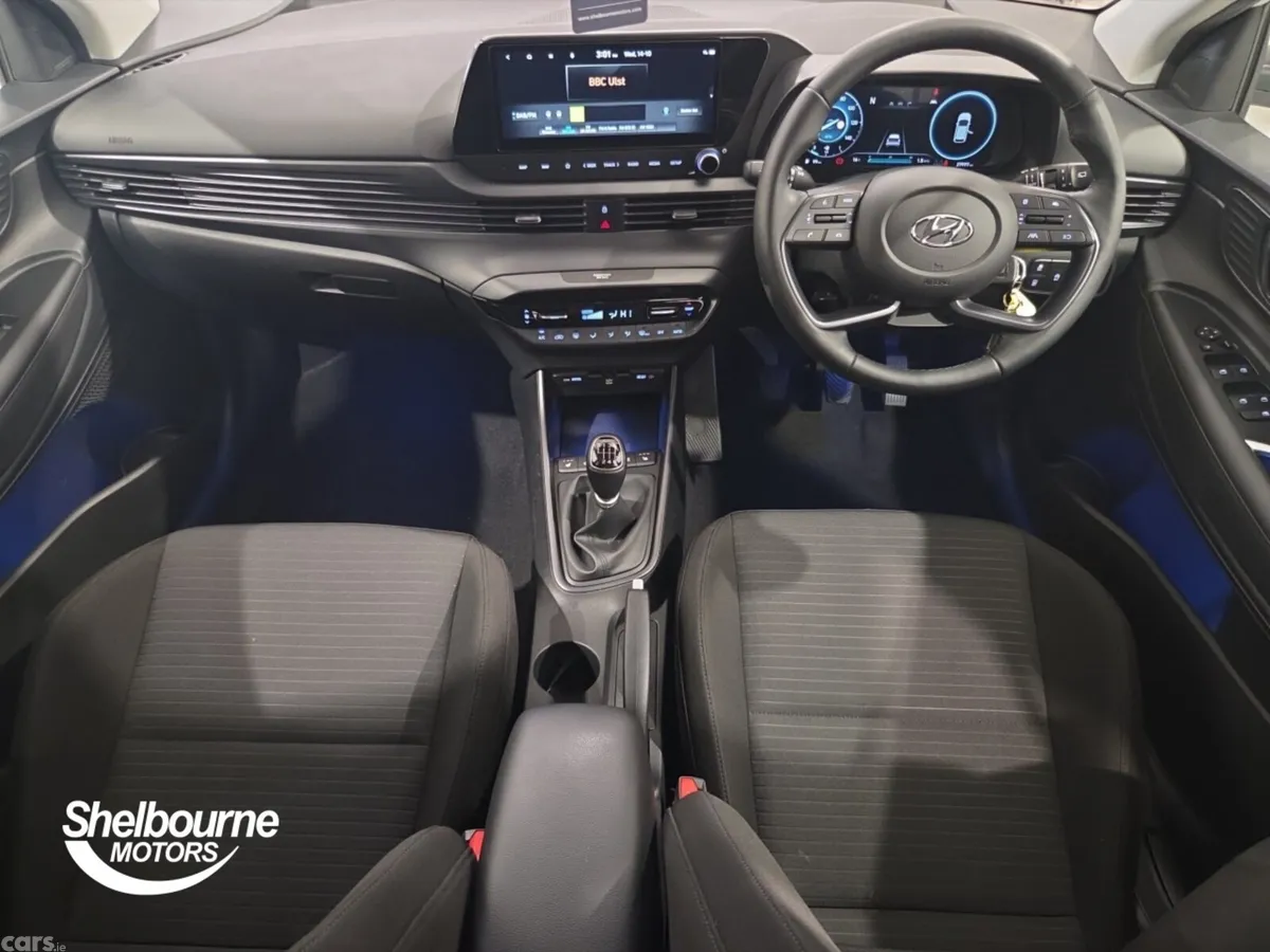 Hyundai i20 Hatchback, Petrol, 2023, White