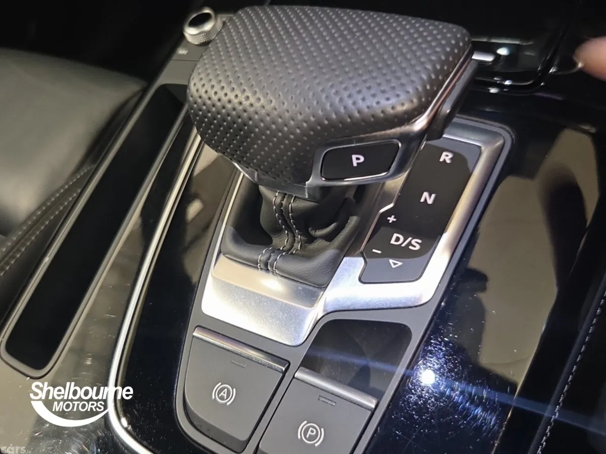 Audi Q5 SUV, Diesel, 2022, Black