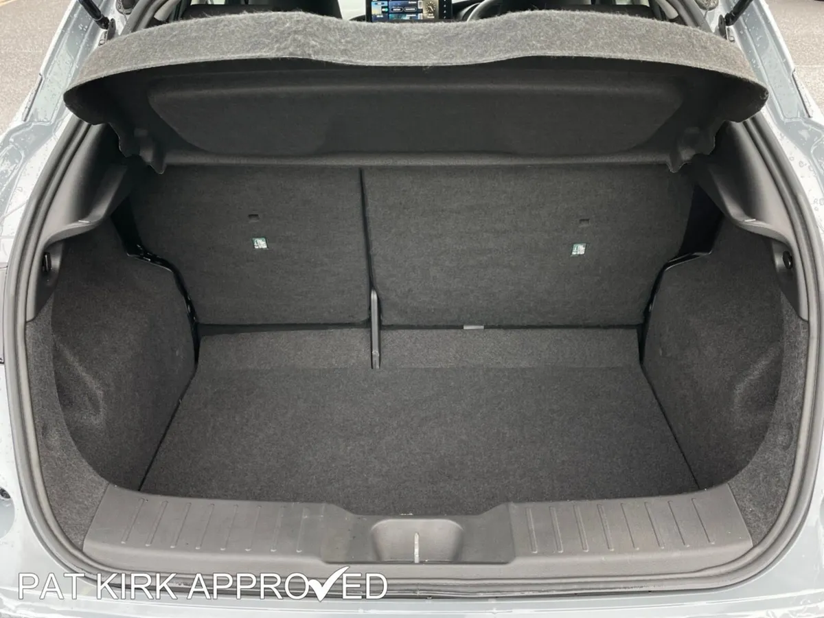 Nissan Juke Hatchback, Petrol, 2025, Grey