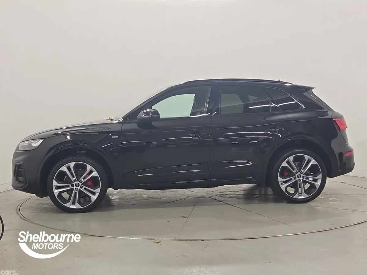 Audi Q5 SUV, Diesel, 2022, Black