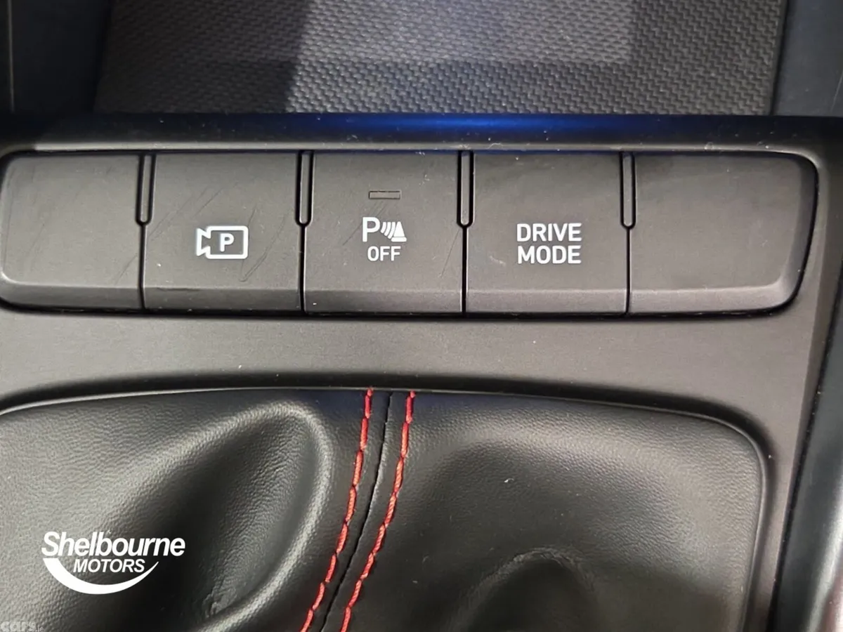 Hyundai i20 Hatchback, Petrol, 2023, Black