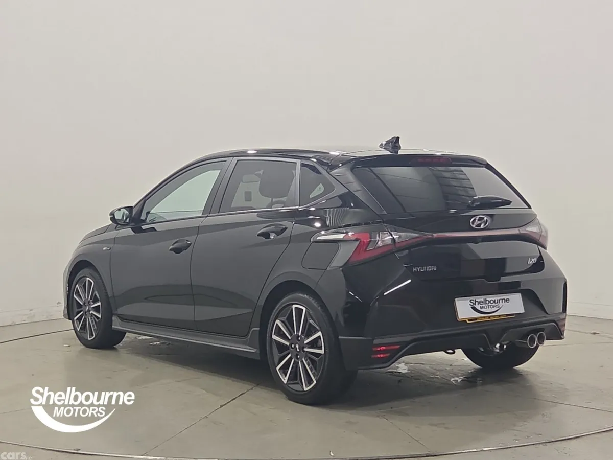 Hyundai i20 Hatchback, Petrol, 2023, Black