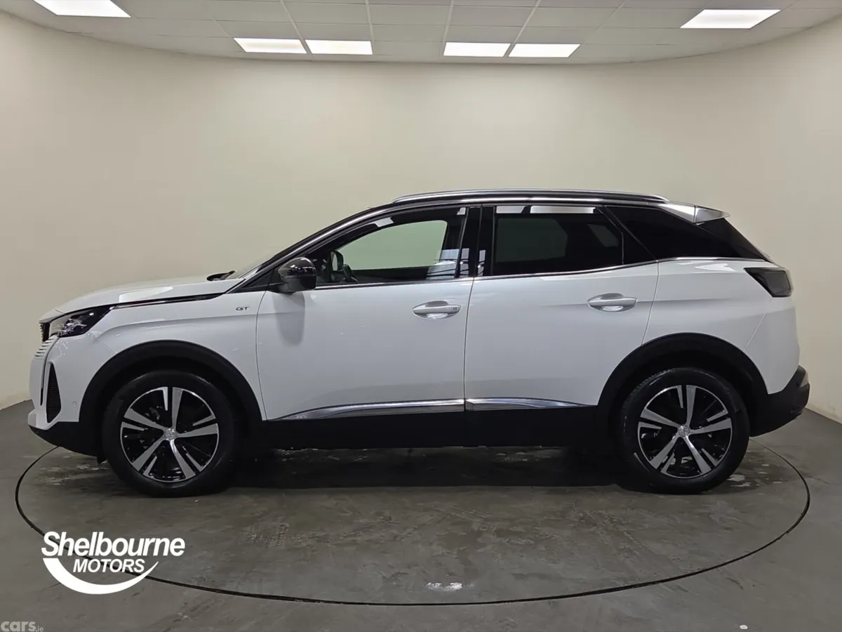 Peugeot 3008 Estate, Petrol, 2023, White