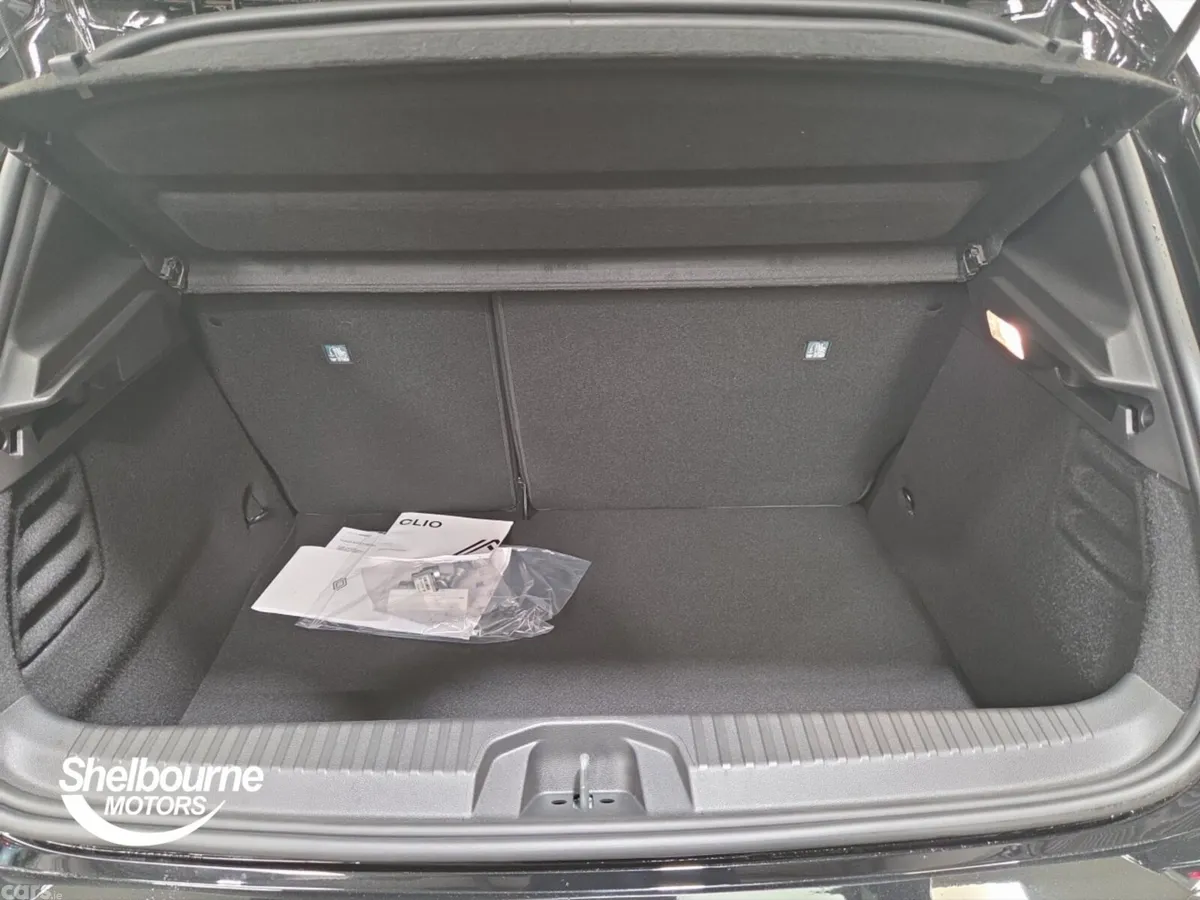 Renault Clio Hatchback, 2026, 