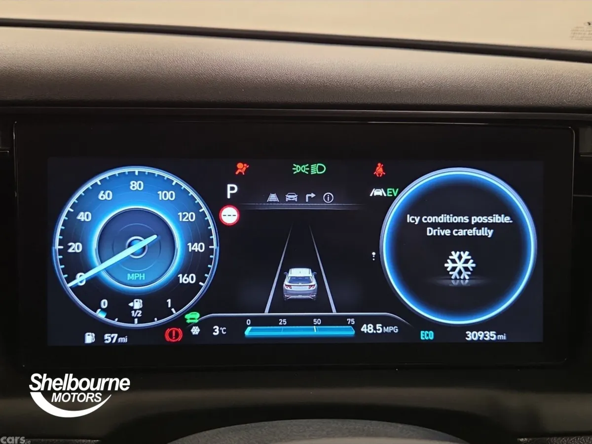 Hyundai Tucson SUV, Petrol Hybrid, 2023, Red