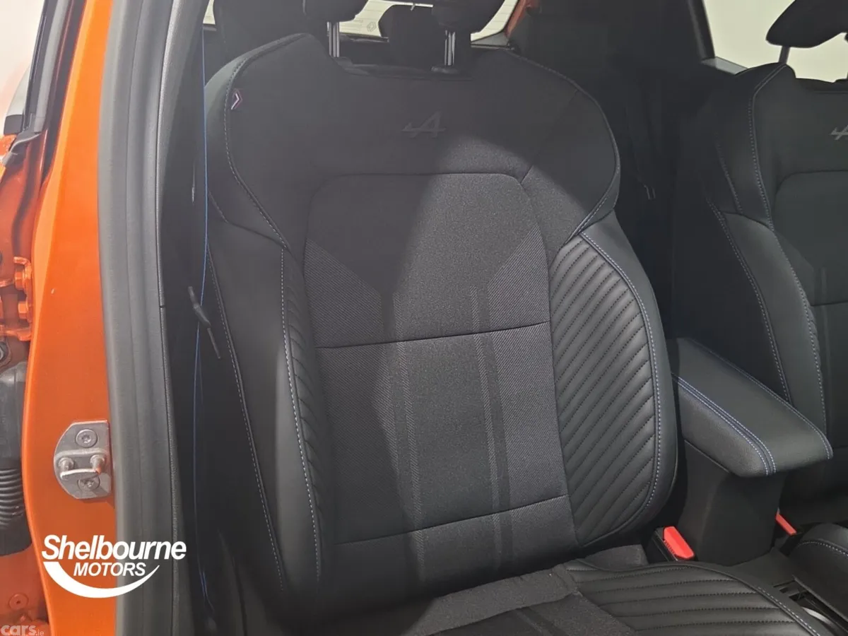 Renault Clio Hatchback, 2026, 