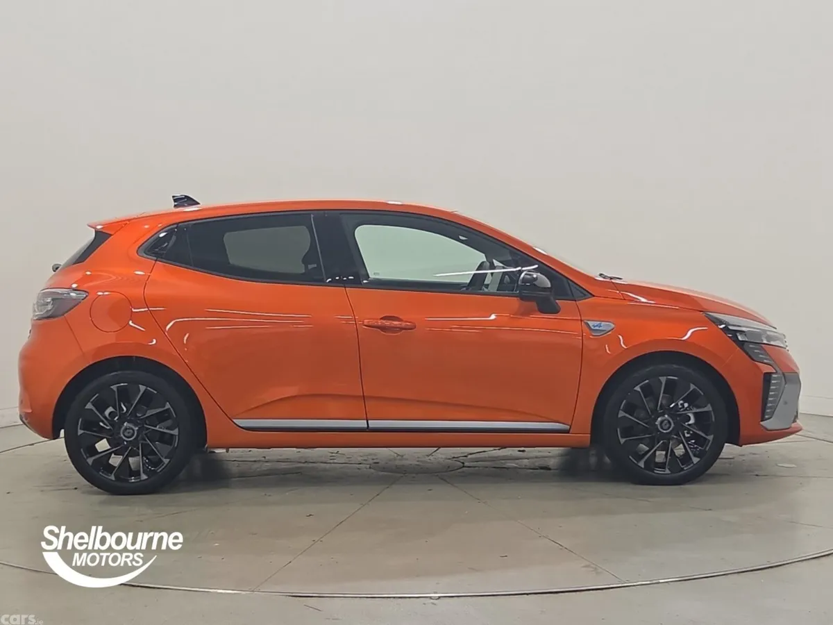 Renault Clio Hatchback, 2026, 