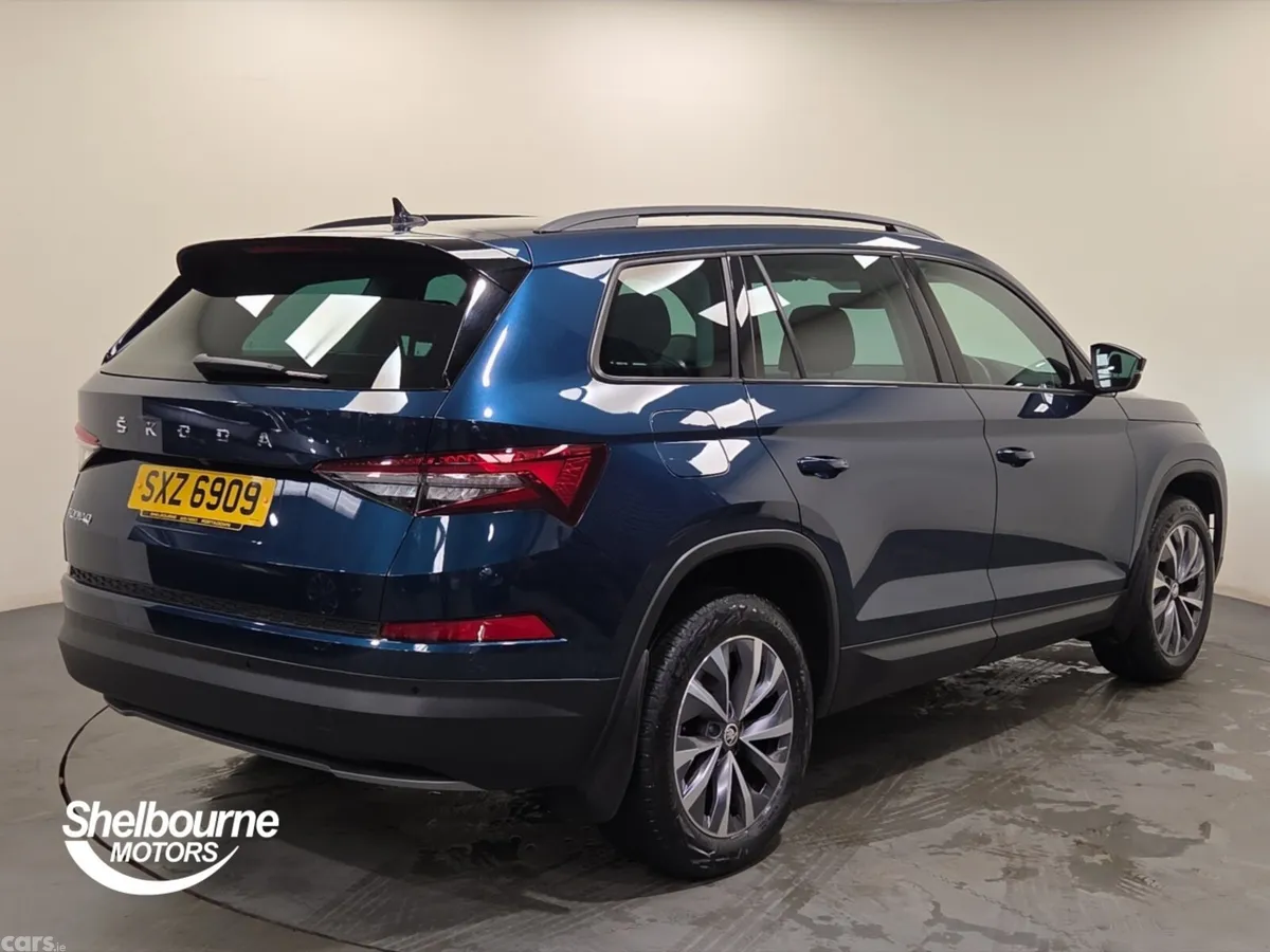 Skoda Kodiaq Estate, Petrol, 2023, Blue